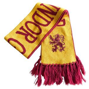 Harry Potter Wizarding World Universal Studios Gryffindor Scarf